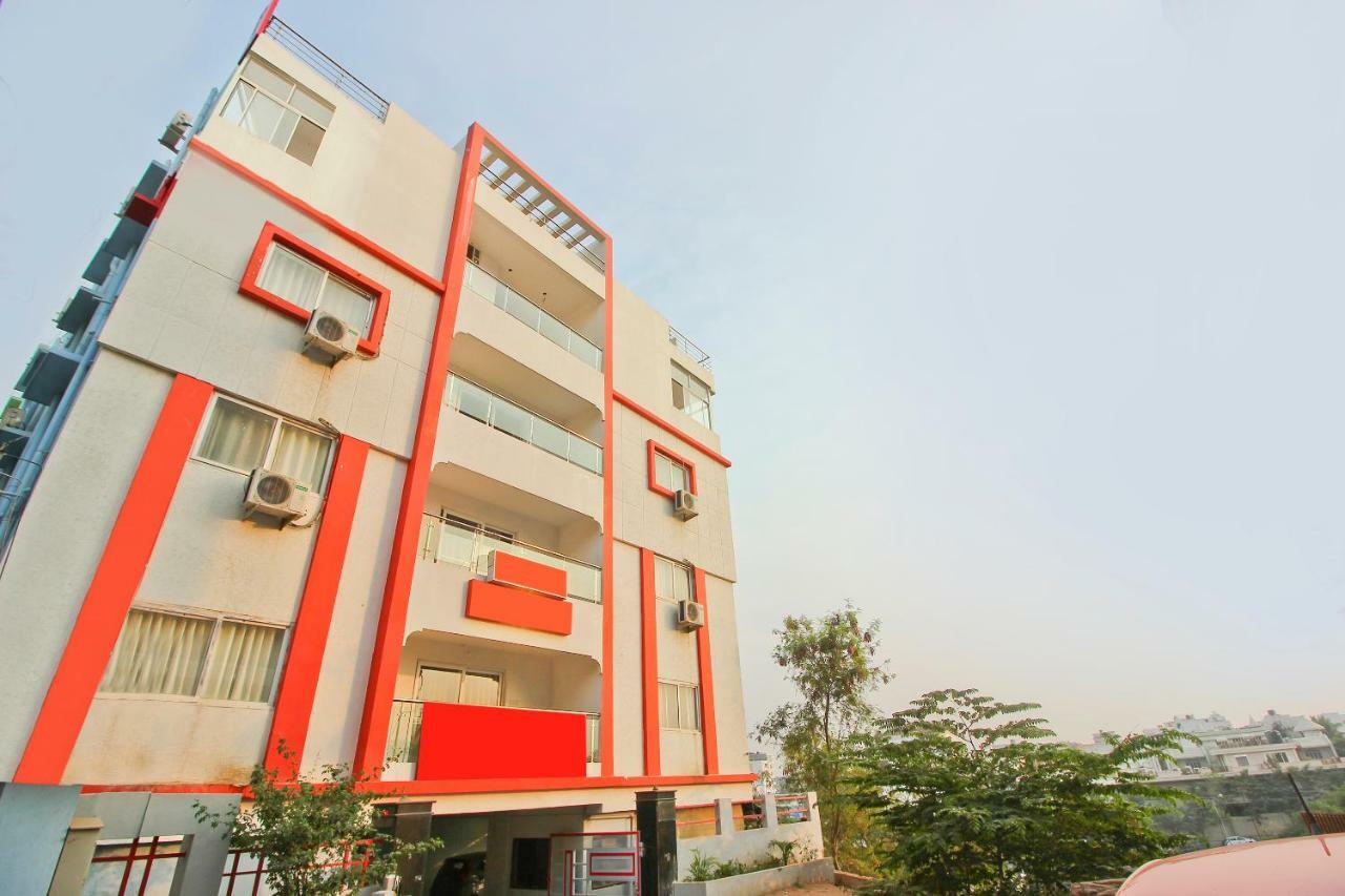 Oyo Flagship 463 Banjara Hills Hotel Hyderabad Exterior photo